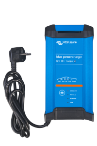 Blue Smart IP22 Charger 12/15 (1)